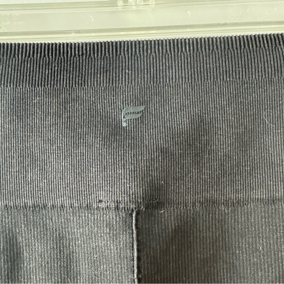 Fabletics Cloud Highwaisted Leggings - Picture 4 of 7